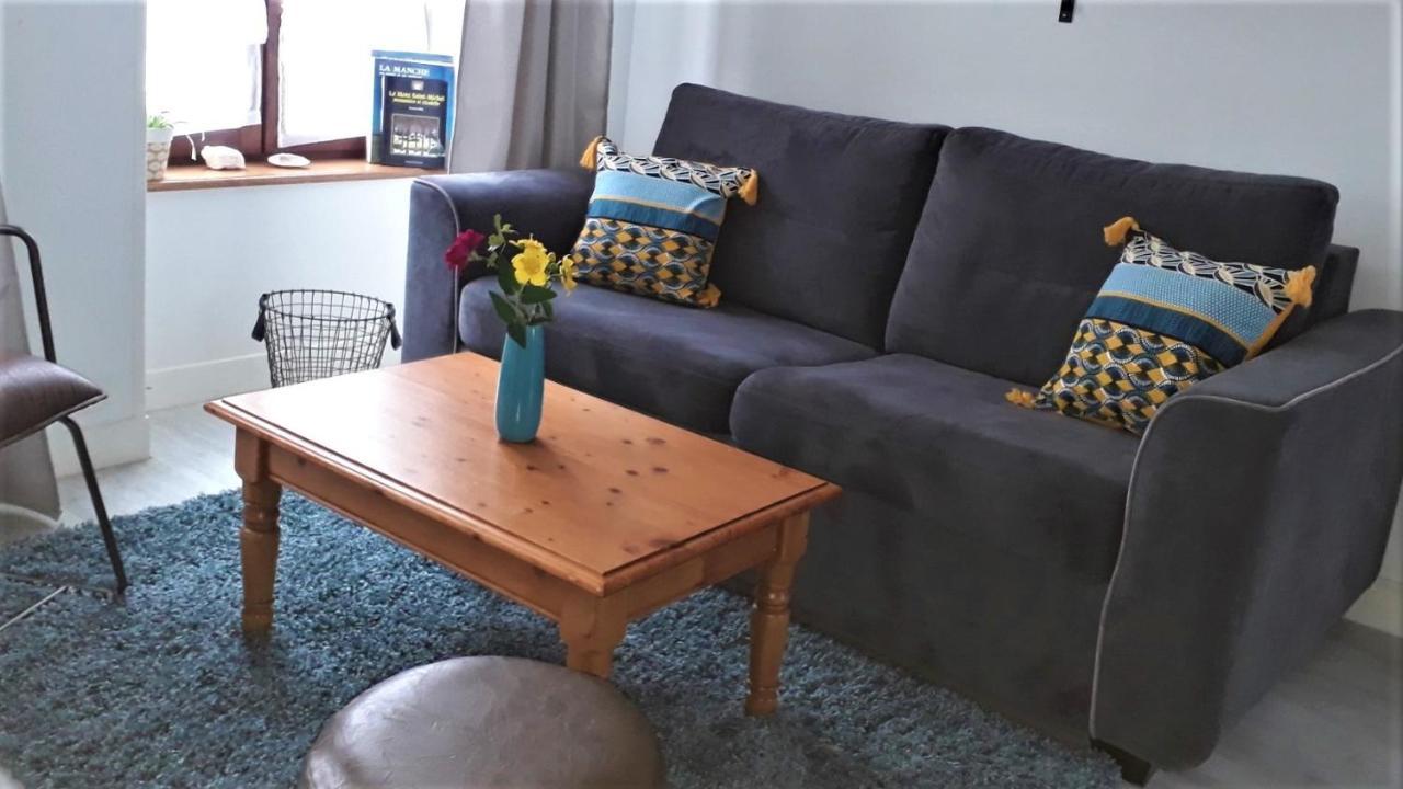 Appartement Haute Ville Meuble Avec Cour Privative 格朗维尔 外观 照片